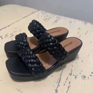 White mt. black wedges